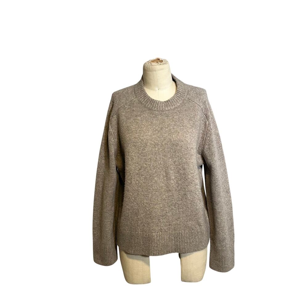 Abercrombie & Fitch The A&F Madeline Crew Sweater in Oat Light Brown